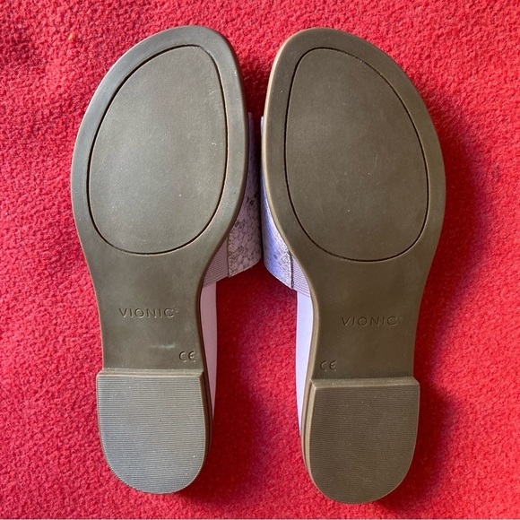 VIONIC Sz 8 Demi Embossed Snake Print Slide On Lavender Colour Way Slides  Mules - Picture 10 of 12